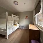 Kindvriendelijk In Met Tuin - Modern&rustig Gelegen Vakantiehuis *