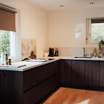 Holiday home Premium Familienhaus Modern, Garten & Ruhige Lage *