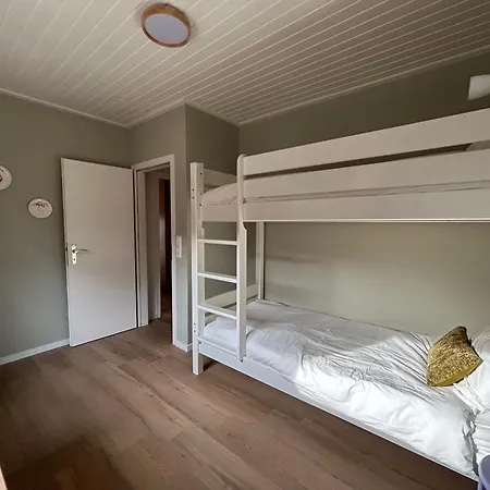 Kindvriendelijk Met Tuin In - Modern & Rustig Gelegen بيت للعطل وينتربرغ