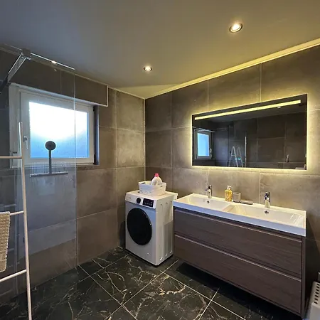 Vakantiehuis Kindvriendelijk In Met Tuin - Modern&rustig Gelegen Winterberg