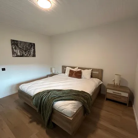 Holiday home Premium Familienhaus Modern, Garten & Ruhige Lage Winterberg