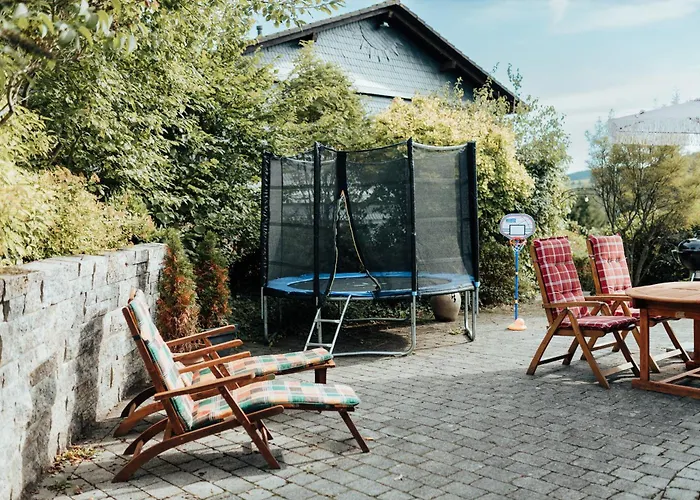 Holiday home Kindvriendelijk In Met Tuin - Modern & Rustig Gelegen